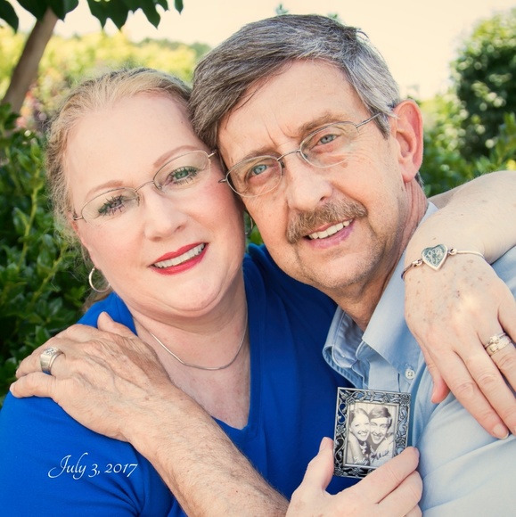 Meet Your Posher ! - Picture 3 of 4